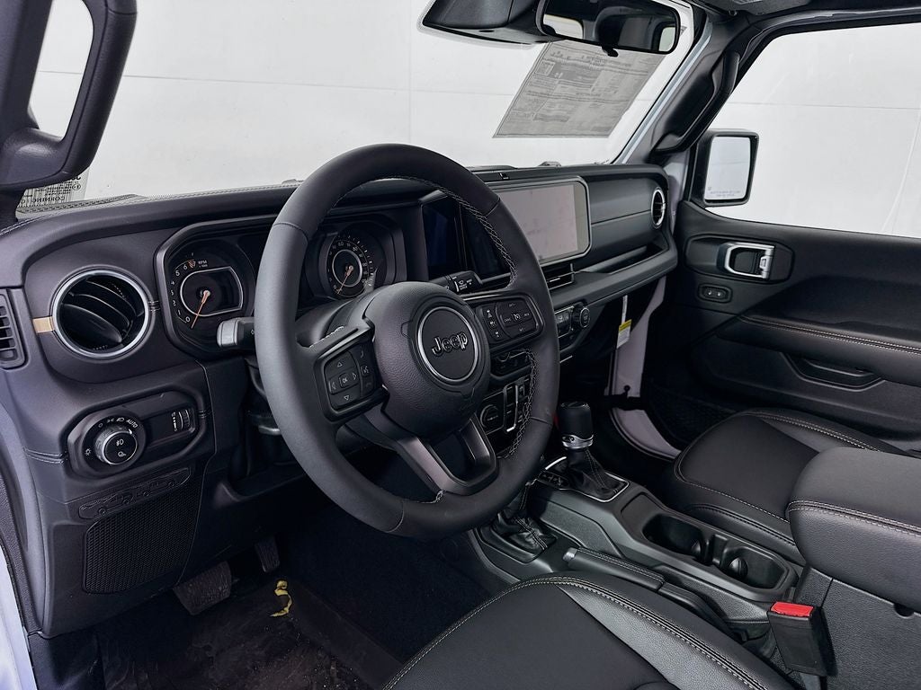 2026 Jeep Gladiator GLADIATOR SAHARA 4X4