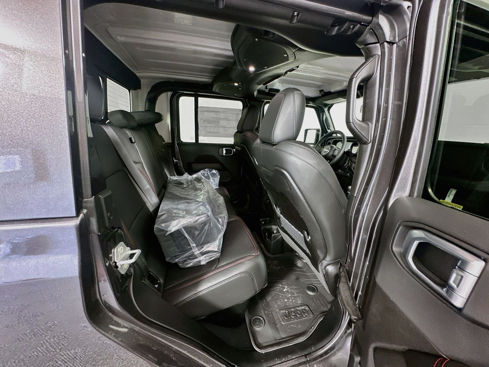 2026 Jeep Gladiator GLADIATOR SHADOW OPS 4X4