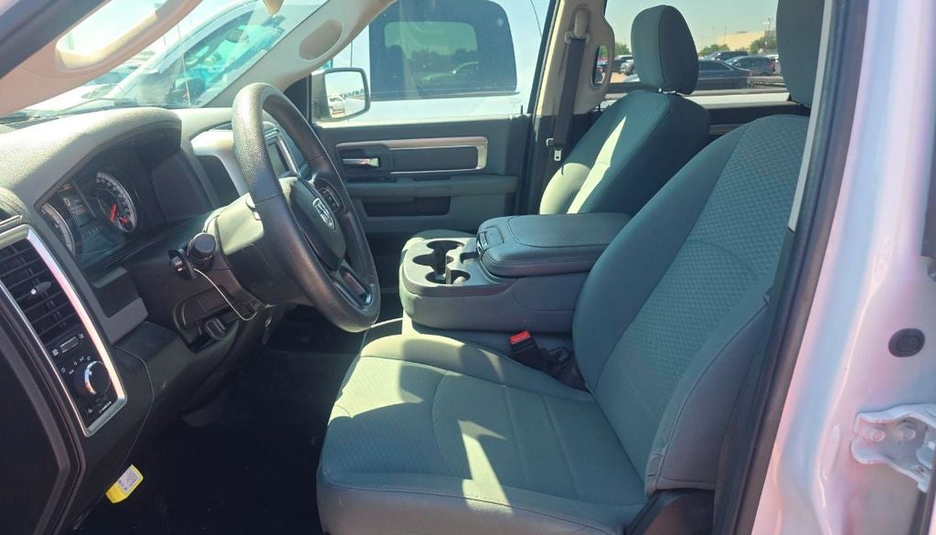 2020 RAM 1500 Classic SLT Crew Cab 4x4 6'4' Box