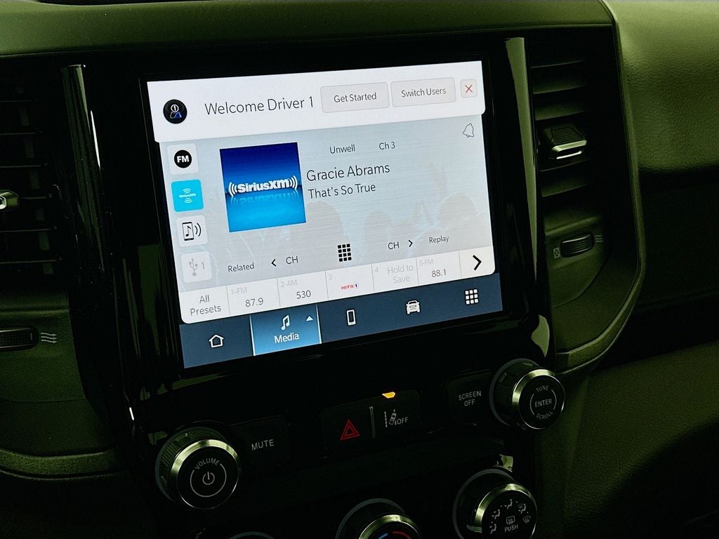 2026 RAM Ram 1500 RAM 1500 EXPRESS QUAD CAB 4X4 6'4' BOX