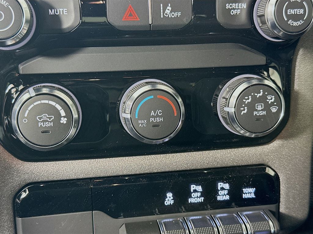 2026 RAM Ram 1500 RAM 1500 EXPRESS QUAD CAB 4X4 6'4' BOX