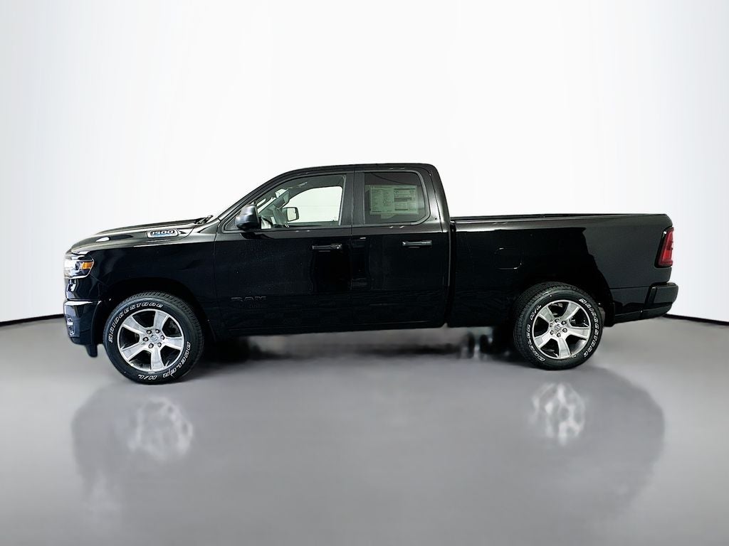 2026 RAM Ram 1500 RAM 1500 EXPRESS QUAD CAB 4X4 6'4' BOX
