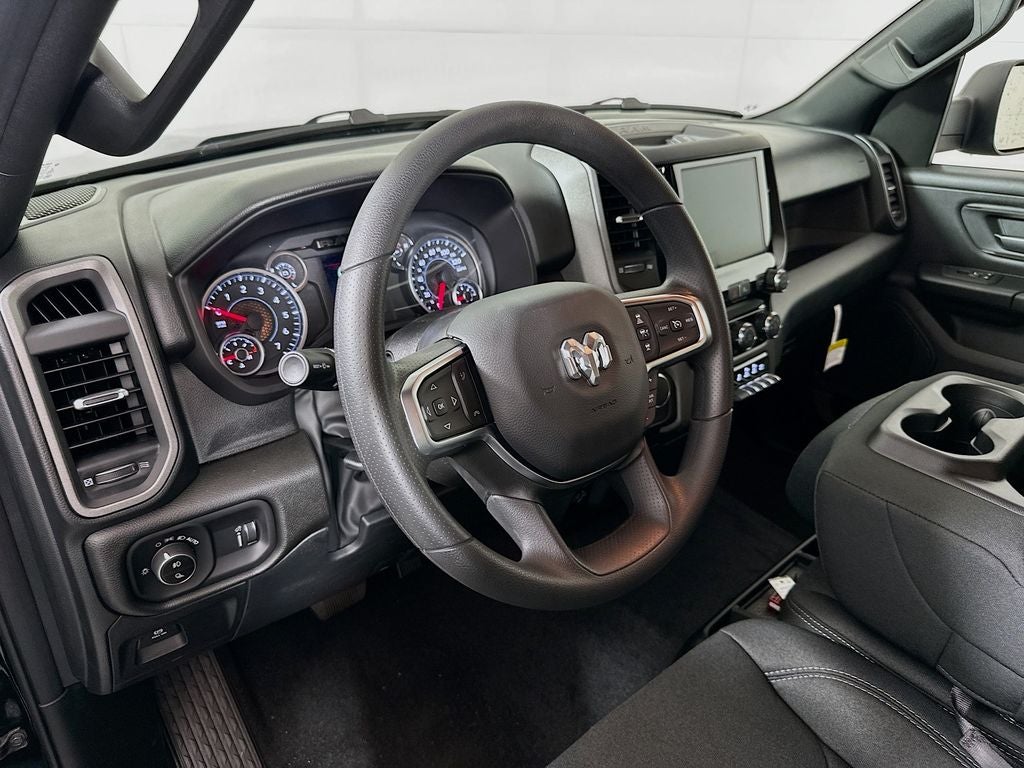 2026 RAM Ram 1500 RAM 1500 EXPRESS QUAD CAB 4X4 6'4' BOX