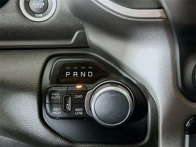 2019 RAM 1500 Big Horn/Lone Star Crew Cab 4x4 5'7' Box