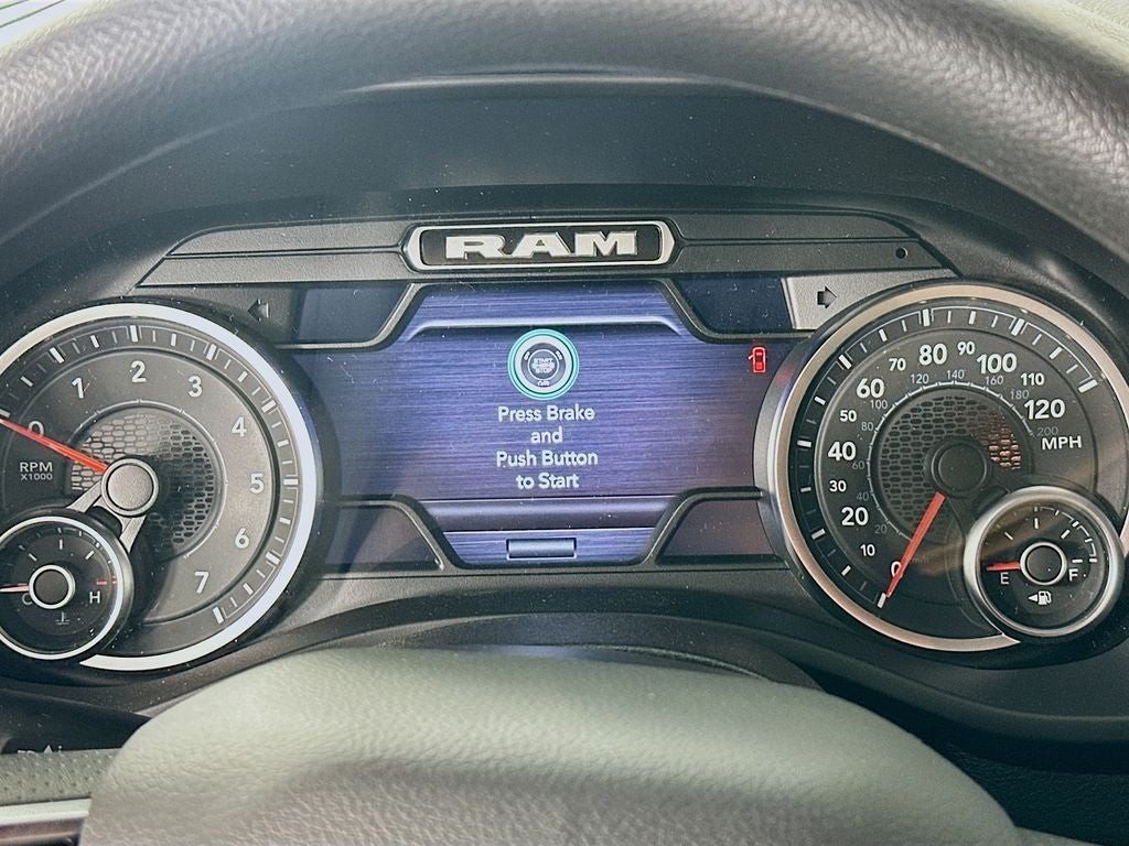 2026 RAM Ram 1500 RAM 1500 EXPRESS CREW CAB 4X4 5'7' BOX