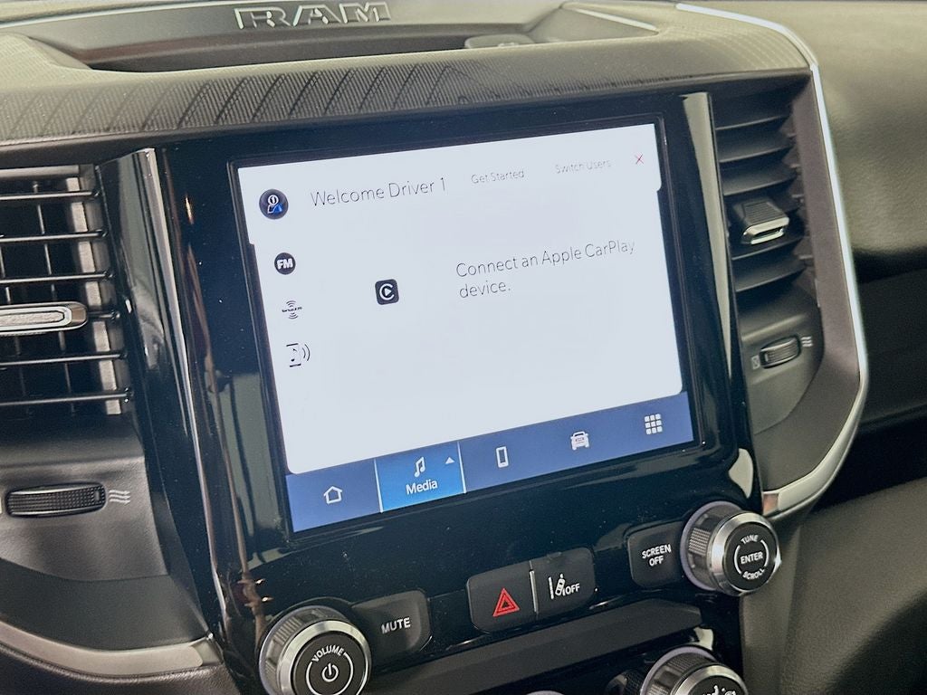 2026 RAM Ram 1500 RAM 1500 EXPRESS CREW CAB 4X4 5'7' BOX