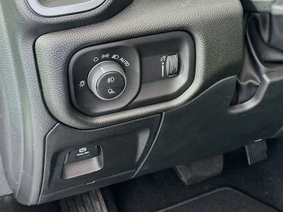 2026 RAM Ram 1500 RAM 1500 EXPRESS CREW CAB 4X4 5'7' BOX