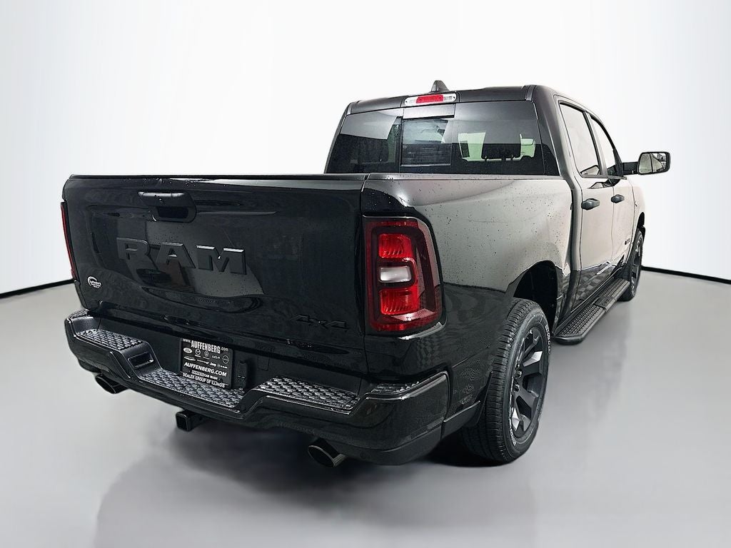 2026 RAM Ram 1500 RAM 1500 EXPRESS CREW CAB 4X4 5'7' BOX