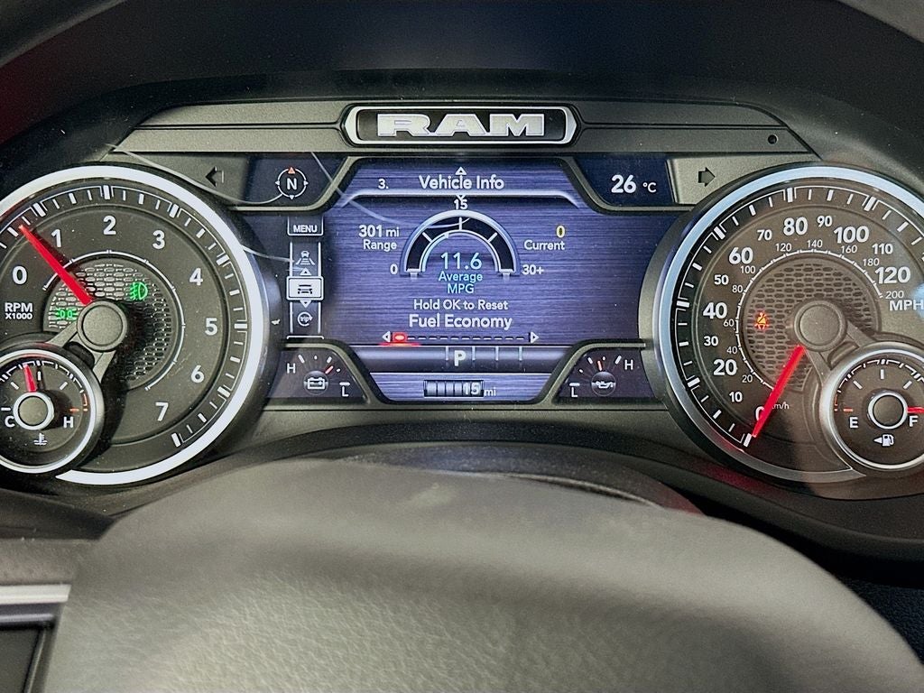 2026 RAM 1500 RAM 1500 EXPRESS CREW CAB 4X4 5'7' BOX