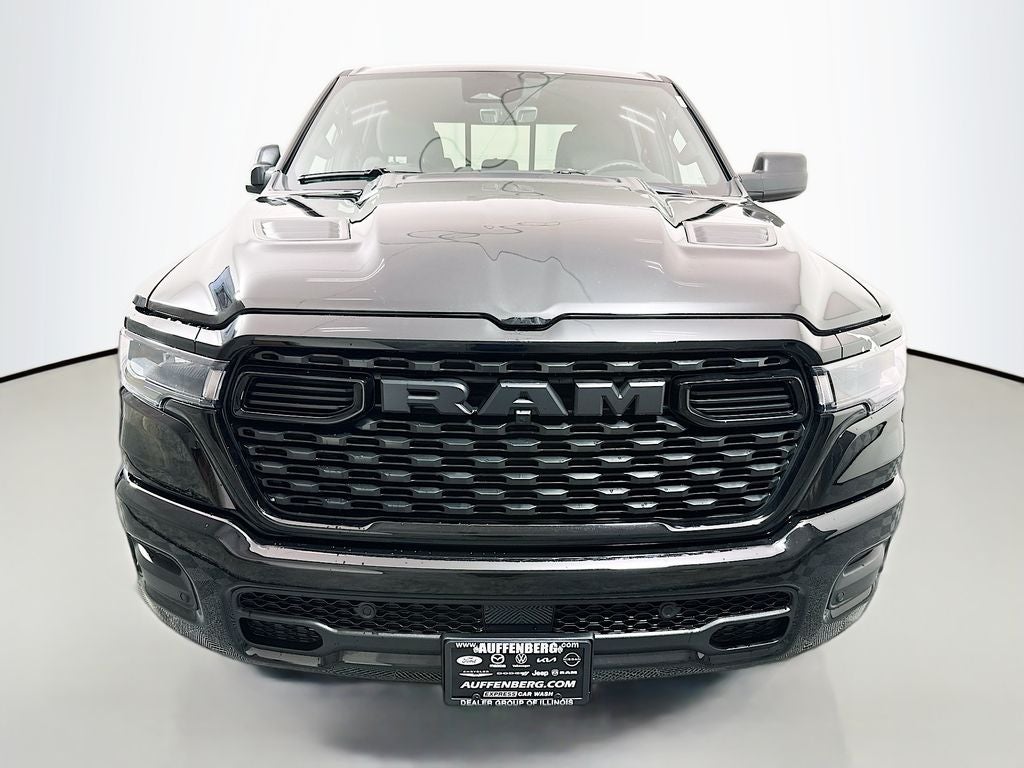 2026 RAM 1500 RAM 1500 EXPRESS CREW CAB 4X4 5'7' BOX