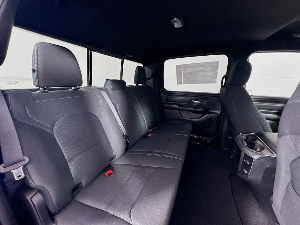 2026 RAM 1500 RAM 1500 EXPRESS CREW CAB 4X4 5'7' BOX