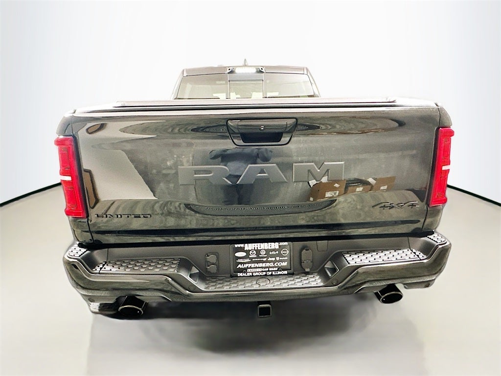 2026 RAM Ram 1500 RAM 1500 LIMITED CREW CAB 4X4 5'7' BOX