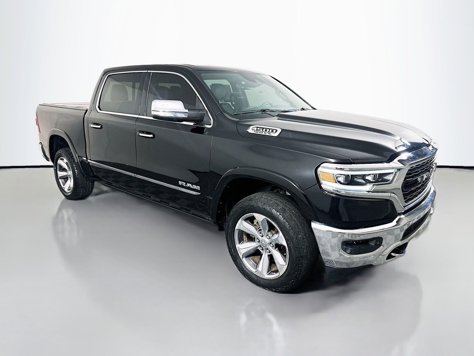 2020 RAM 1500 Limited 4x4 Crew Cab 5'7's photo