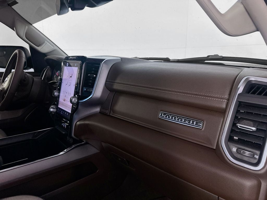 2025 RAM 1500 Laramie Crew Cab 4x4 5'7' Box