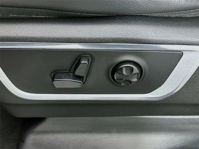 2019 RAM 1500 Laramie Crew Cab 4x4 5'7' Box