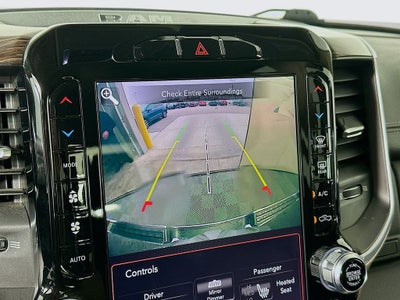 2019 RAM 1500 Laramie Crew Cab 4x4 5'7' Box