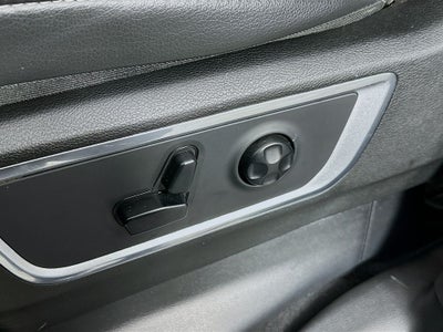 2019 RAM 1500 Laramie Crew Cab 4x4 5'7' Box