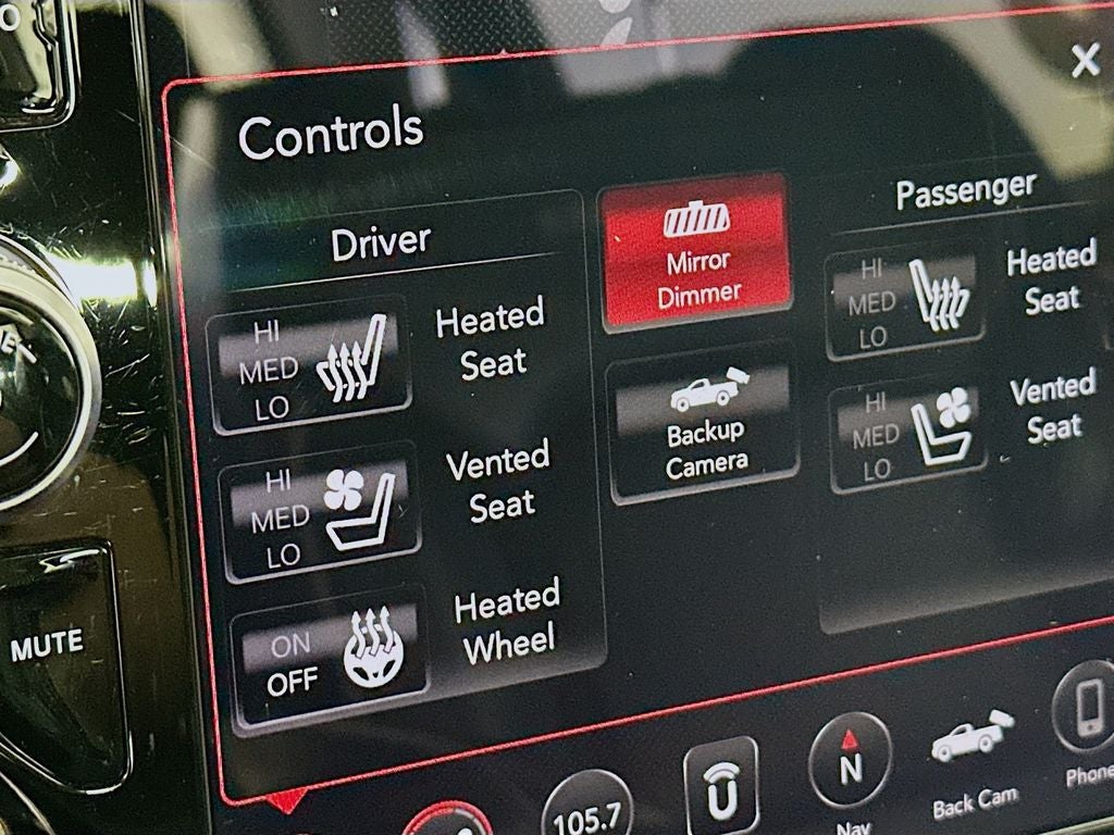 2019 RAM 1500 Laramie Crew Cab 4x4 5'7' Box