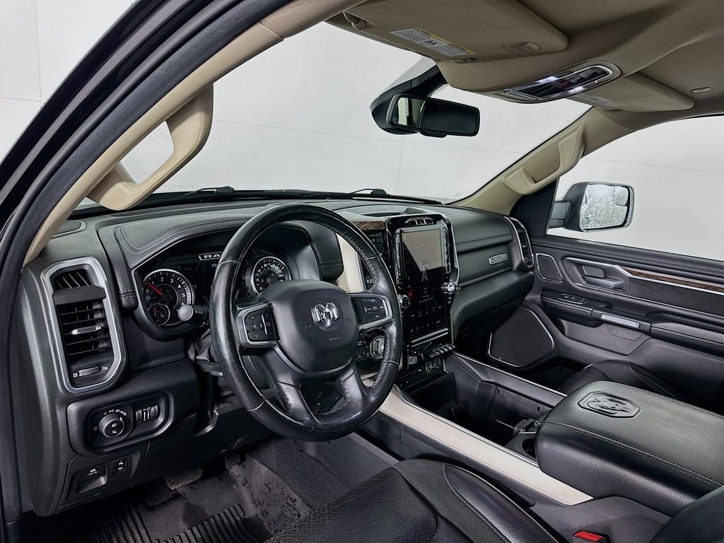 2019 RAM 1500 Laramie Crew Cab 4x4 5'7' Box