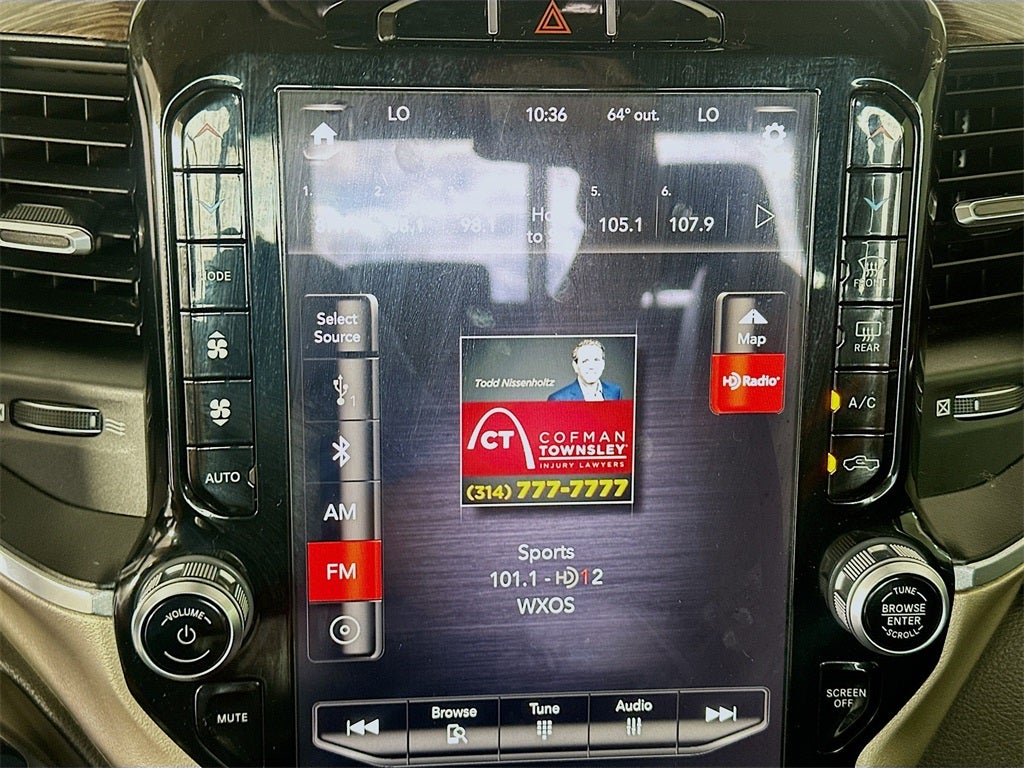 2019 RAM 1500 Laramie Crew Cab 4x4 5'7' Box