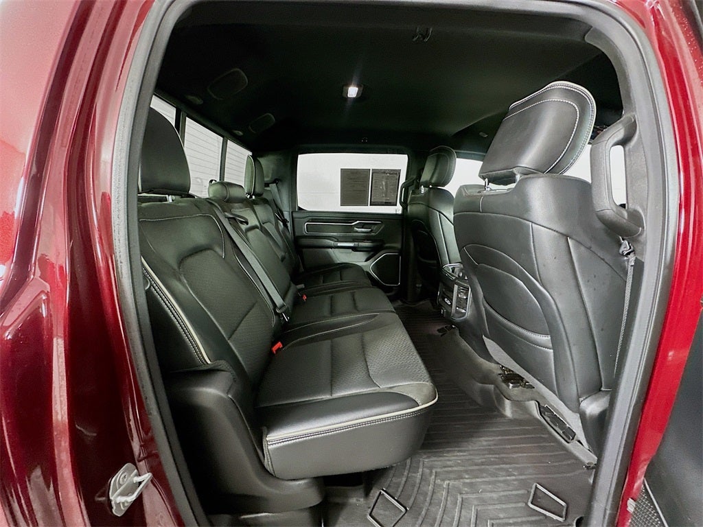 2020 RAM 1500 Laramie Crew Cab 4x4 5'7' Box