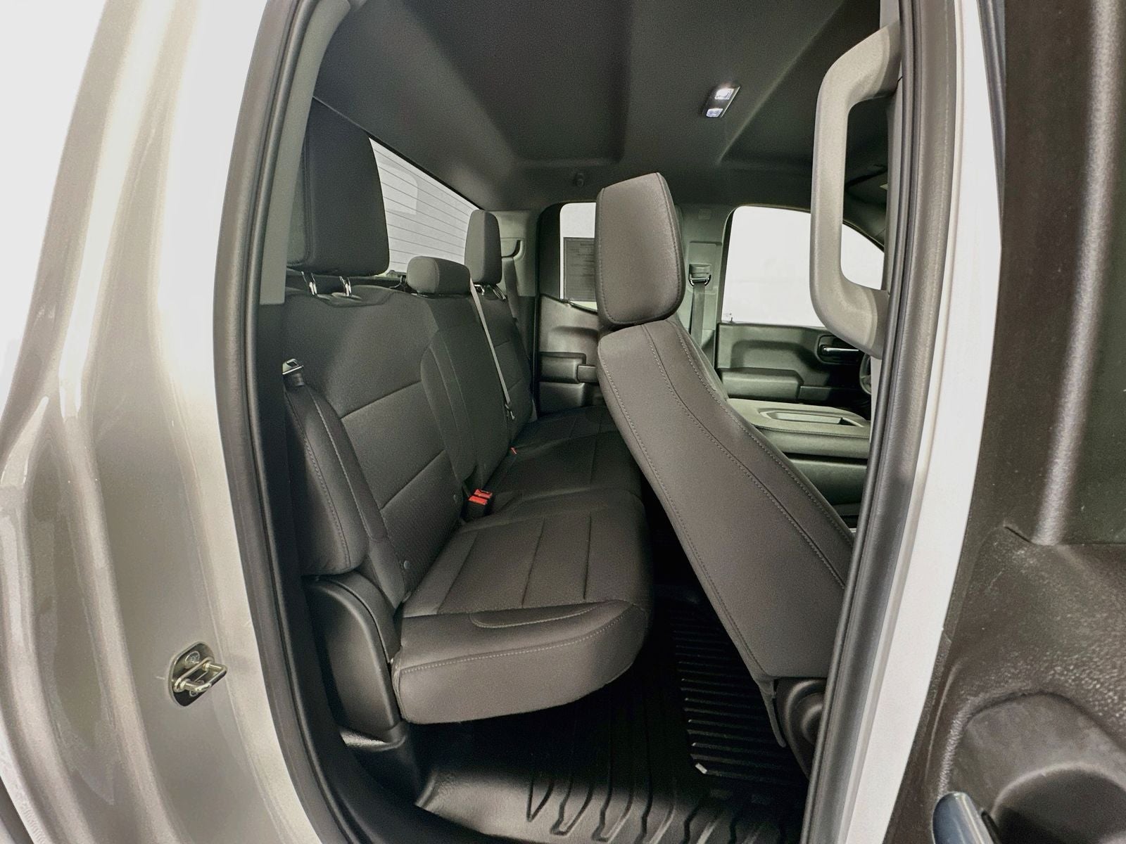 2023 Chevrolet Silverado 1500 4WD Double Cab Standard Bed WT