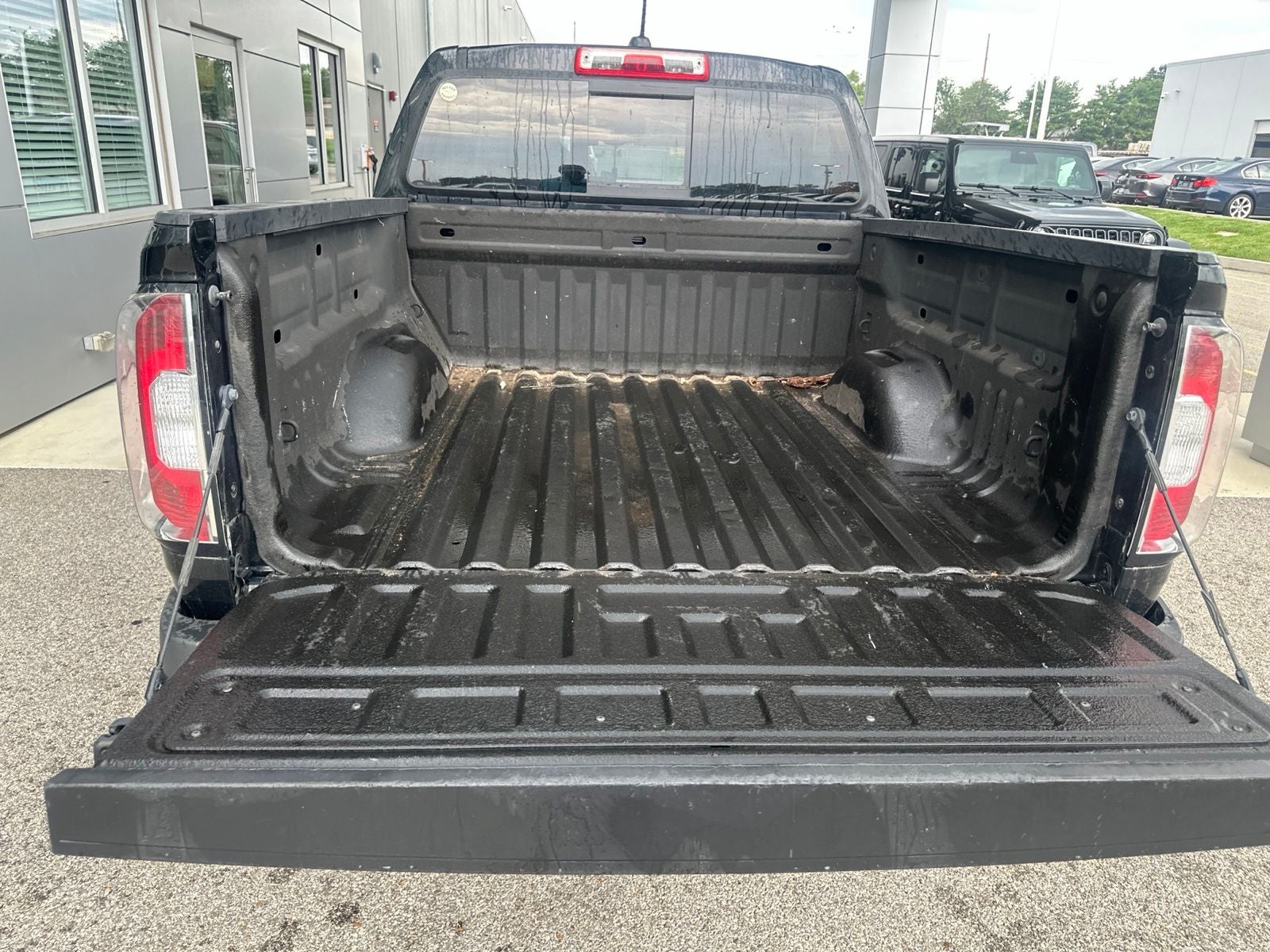 2022 GMC Canyon 4WD Crew Cab Short Box Elevation