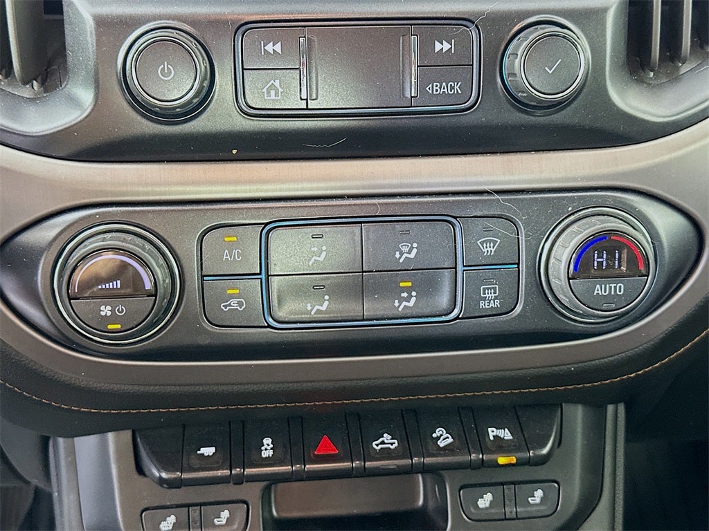 2021 GMC Canyon 4WD Crew Cab Short Box AT4 - Leather