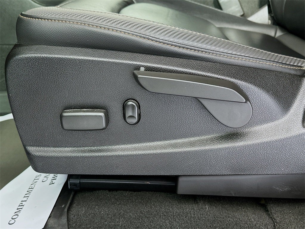 2021 GMC Canyon 4WD Crew Cab Short Box AT4 - Leather