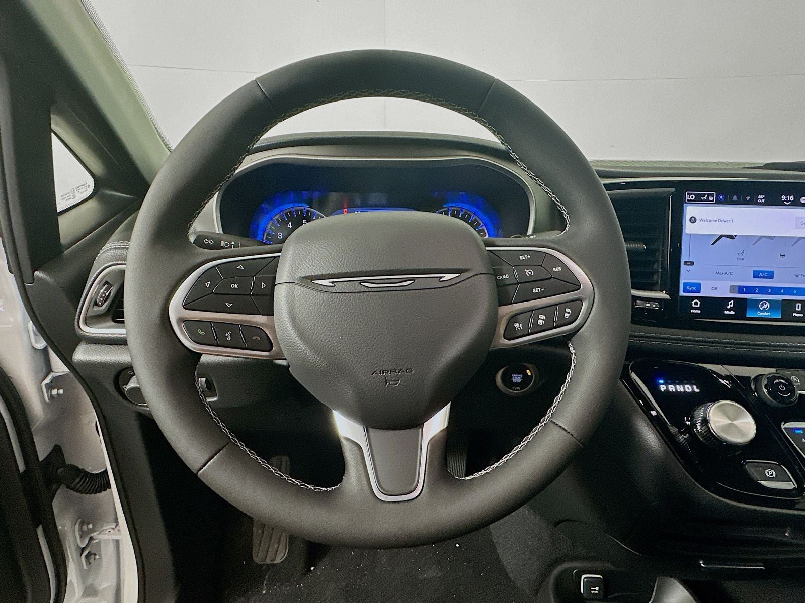 2027 Chrysler Pacifica PACIFICA SELECT