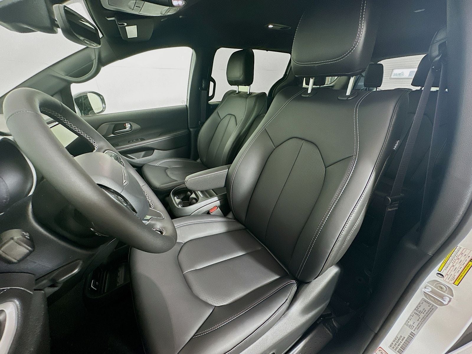 2027 Chrysler Pacifica PACIFICA SELECT