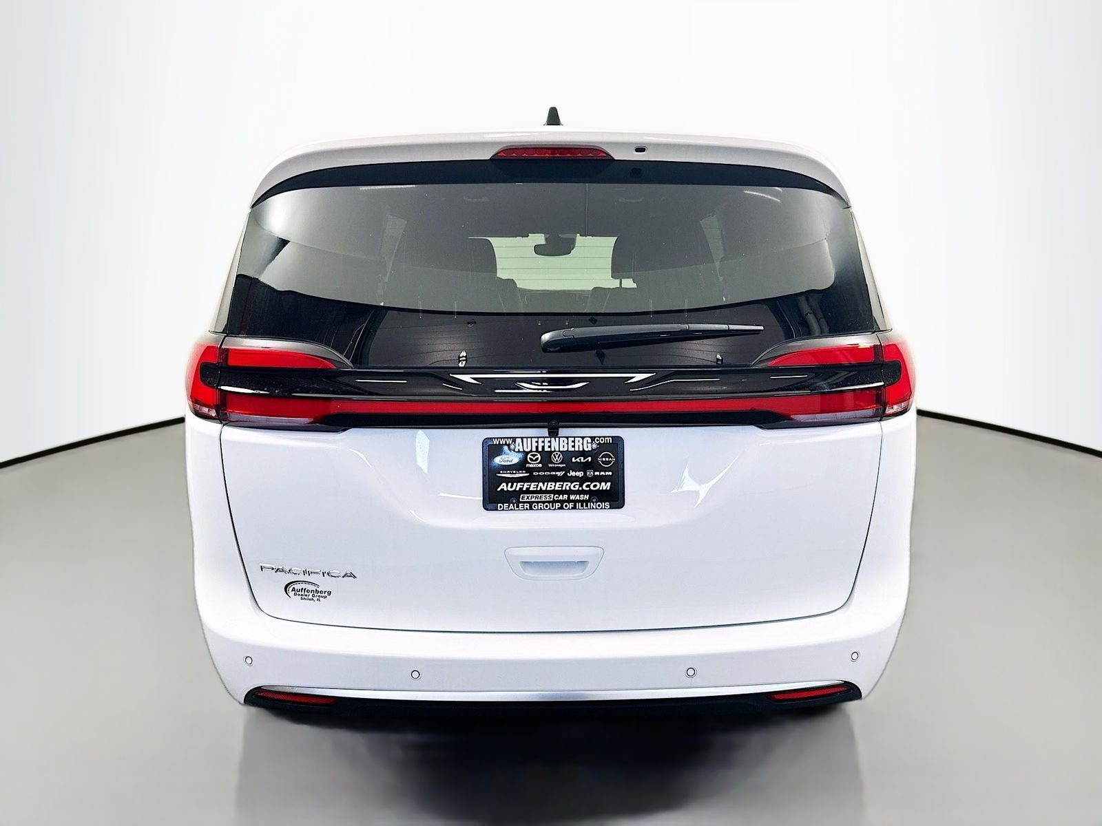 2027 Chrysler Pacifica PACIFICA SELECT