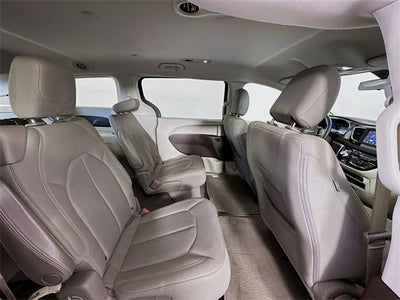 2020 Chrysler Voyager LX