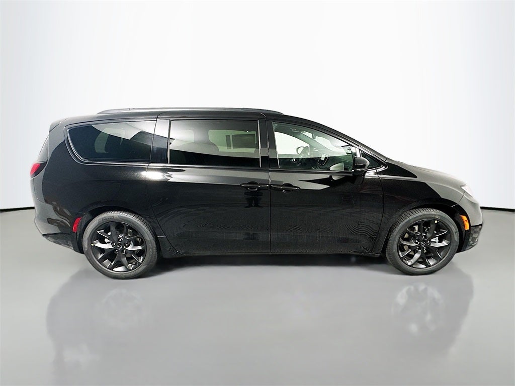 2026 Chrysler Pacifica PACIFICA LIMITED