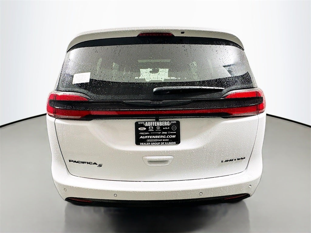 2026 Chrysler Pacifica PACIFICA LIMITED