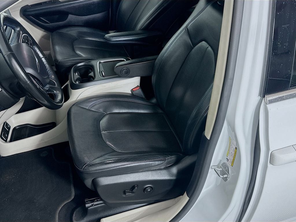 2021 Chrysler Pacifica Hybrid Touring L