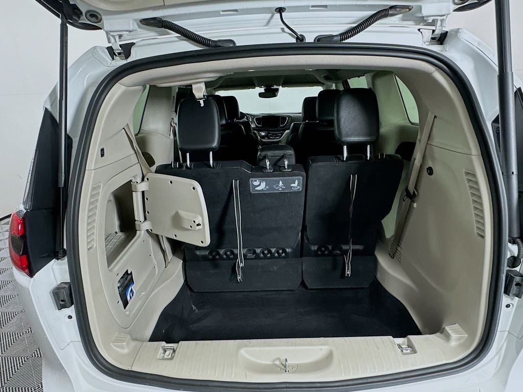 2021 Chrysler Pacifica Hybrid Touring L