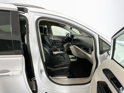 2021 Chrysler Pacifica Hybrid Touring L