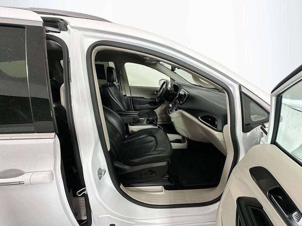 2021 Chrysler Pacifica Hybrid Touring L