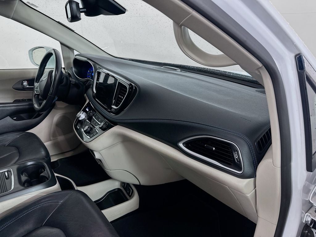 2021 Chrysler Pacifica Hybrid Touring L