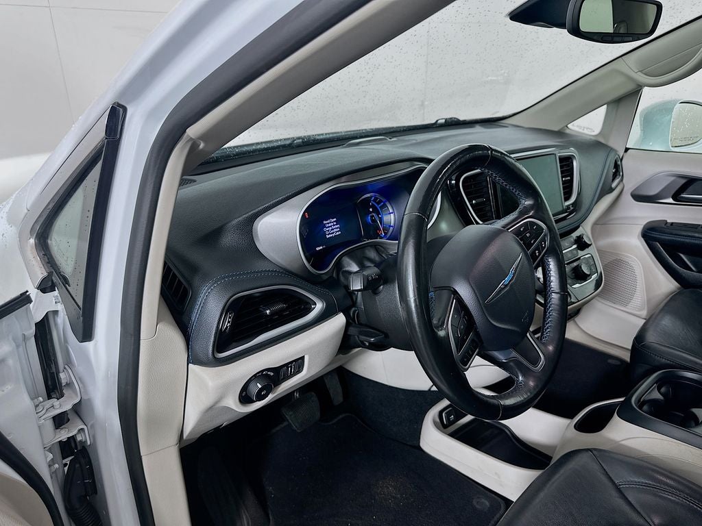 2021 Chrysler Pacifica Hybrid Touring L