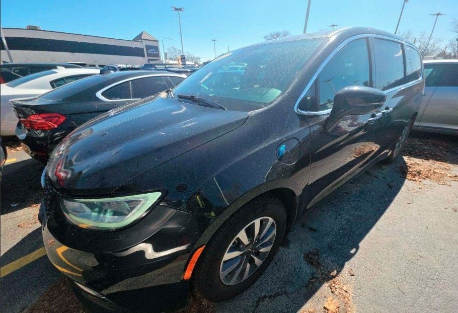 2022 Chrysler Pacifica Hybrid Touring L