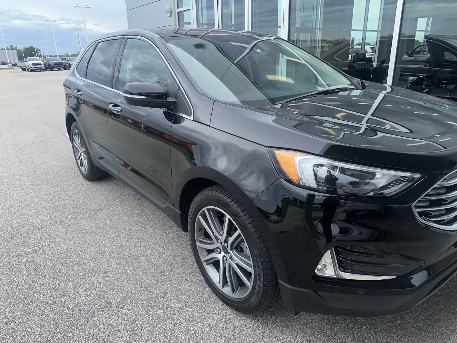 2022 Ford Edge Titanium