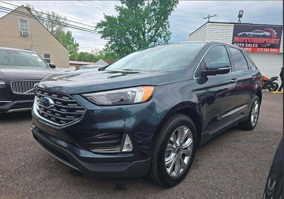 2022 Ford Edge Titanium