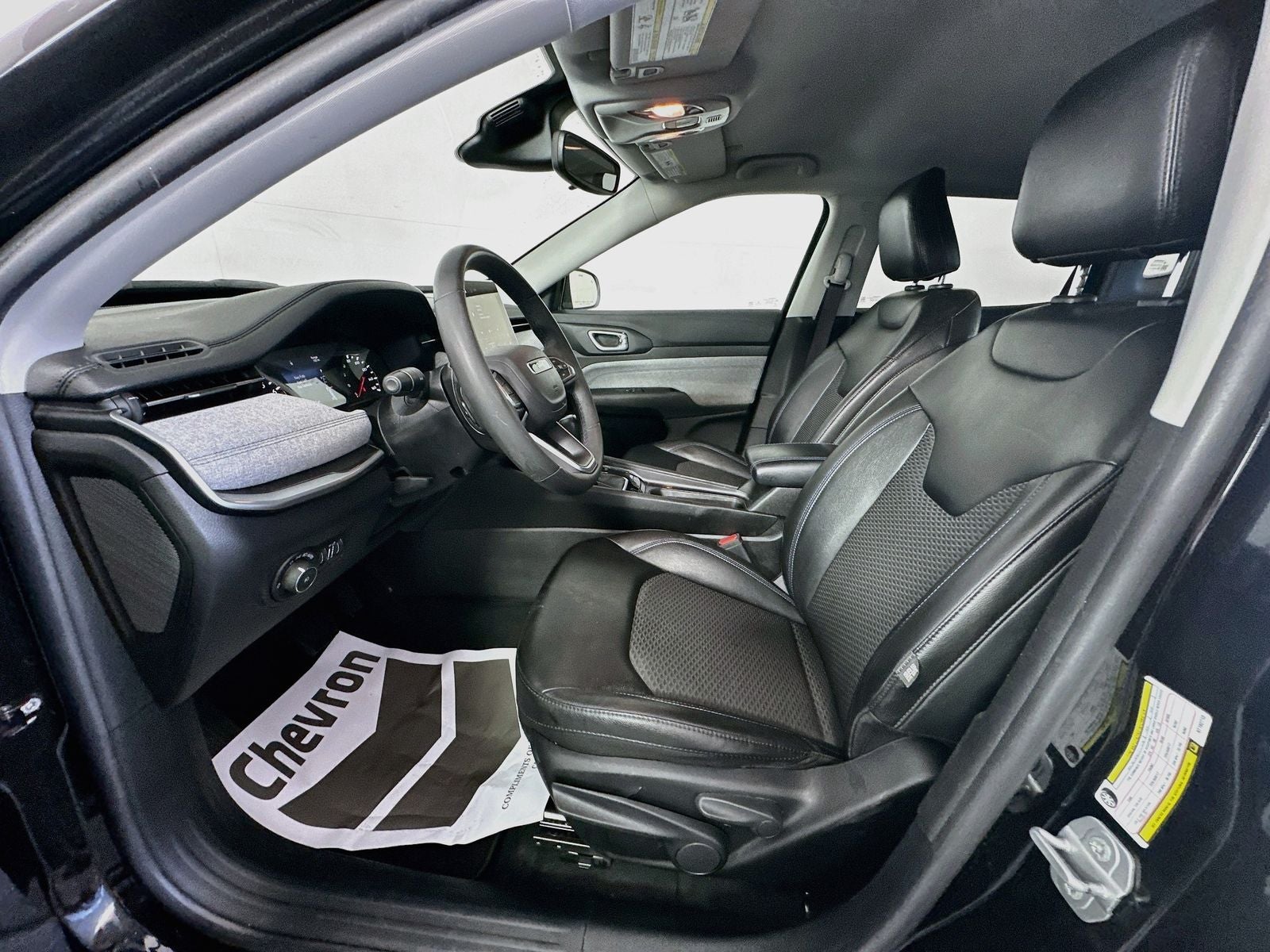 2022 Jeep Compass Latitude FWD