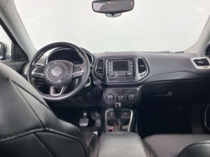 2018 Jeep Compass Latitude FWD