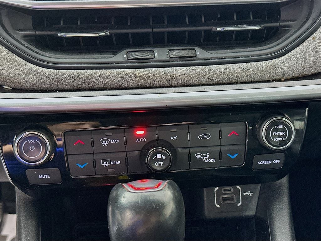 2022 Jeep Compass Latitude FWD