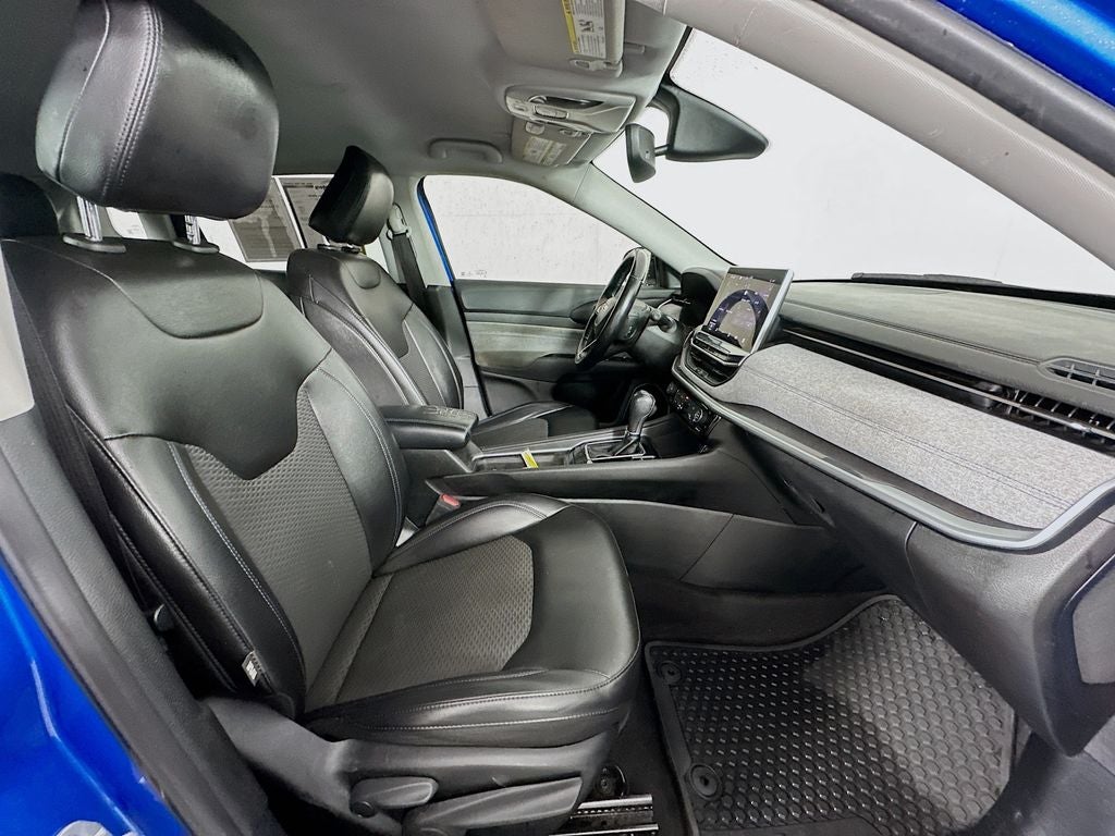 2022 Jeep Compass Latitude FWD