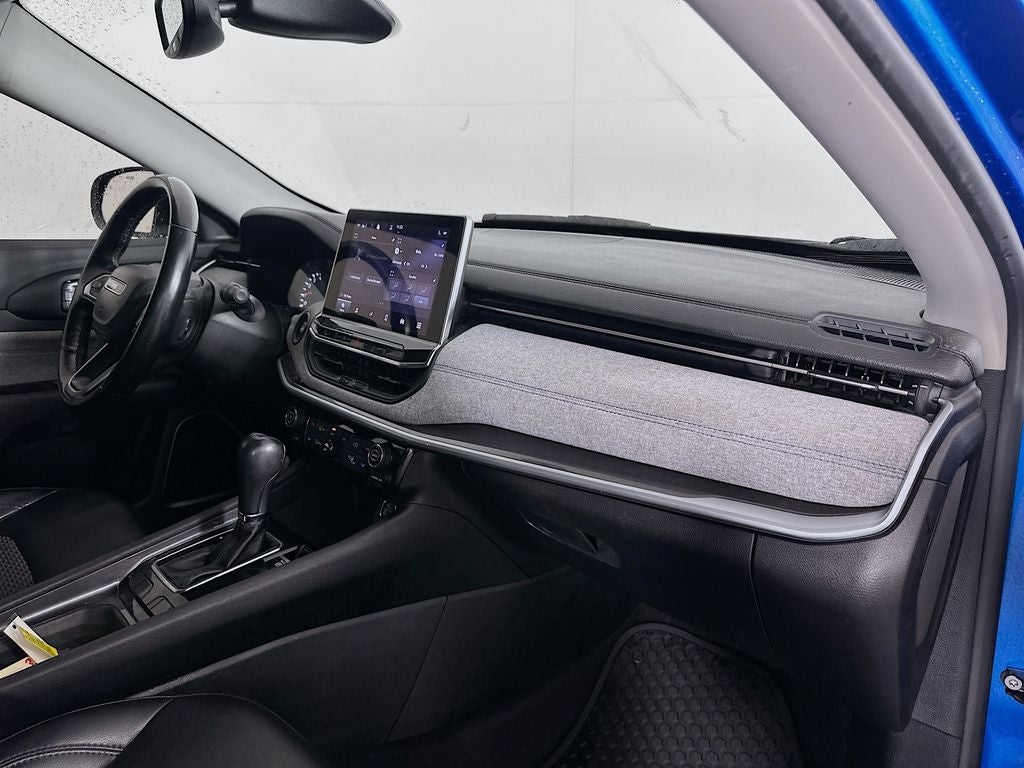 2022 Jeep Compass Latitude FWD