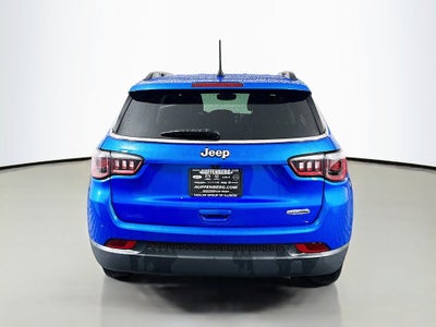 2022 Jeep Compass Latitude FWD